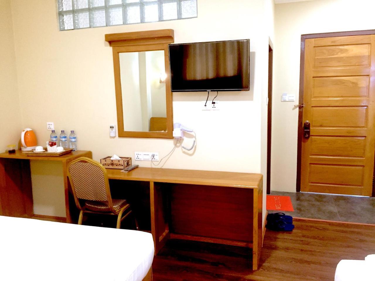 Inle Strand Hotel 낭쉐 외부 사진
