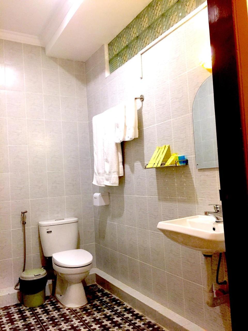Inle Strand Hotel 낭쉐 외부 사진