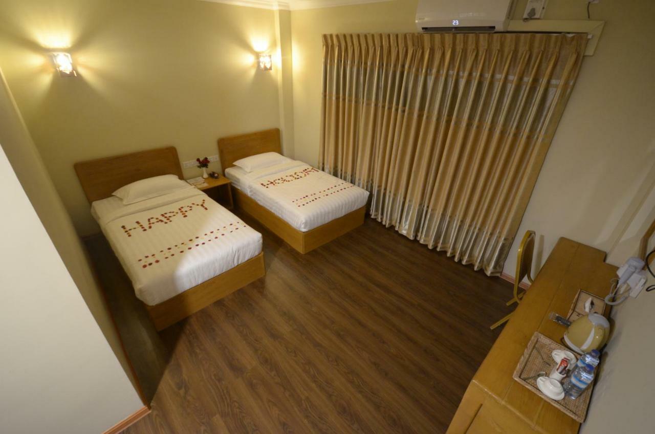 Inle Strand Hotel 낭쉐 외부 사진