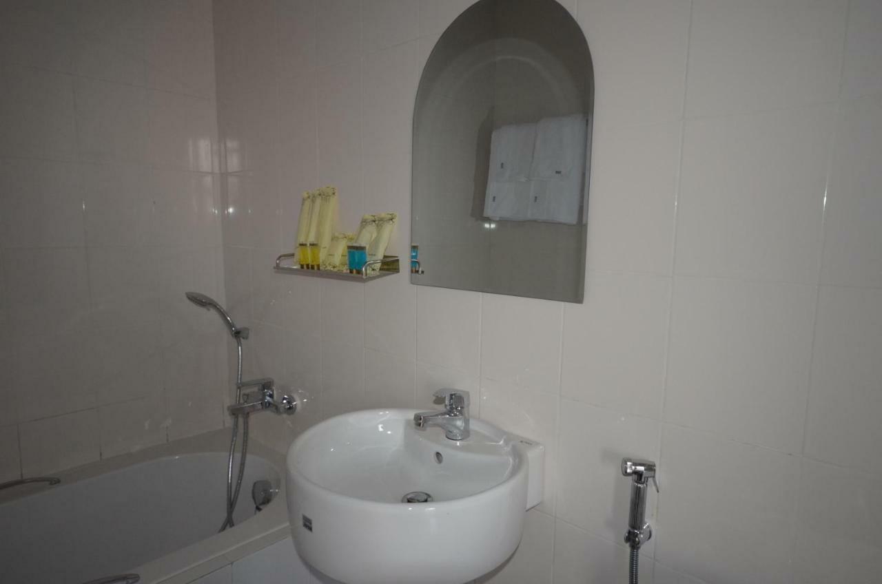 Inle Strand Hotel 낭쉐 외부 사진